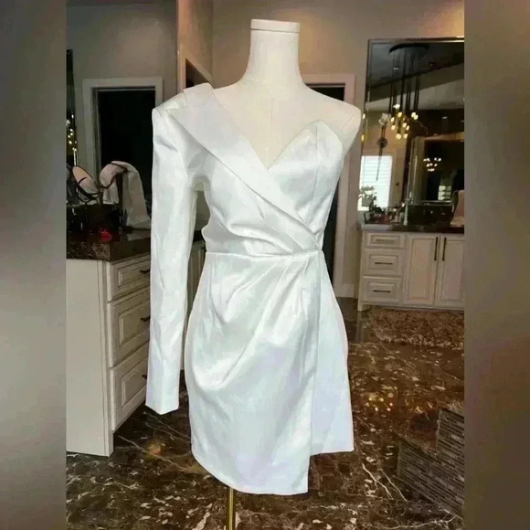 NWT- NBD Vanity Mini Dress White, Size-small - Picture 5 of 9